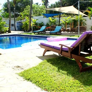 3* Aparthotel Hummingbird